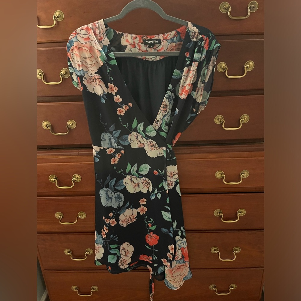 Yumi Kim size L wrap mini dress, navy with floral pattern.